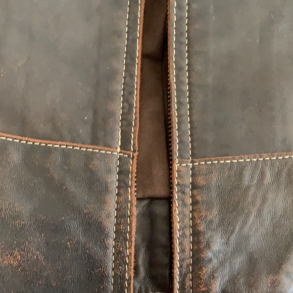 Ladie’s Weathered Leather Jacket - Picture 12 of 12